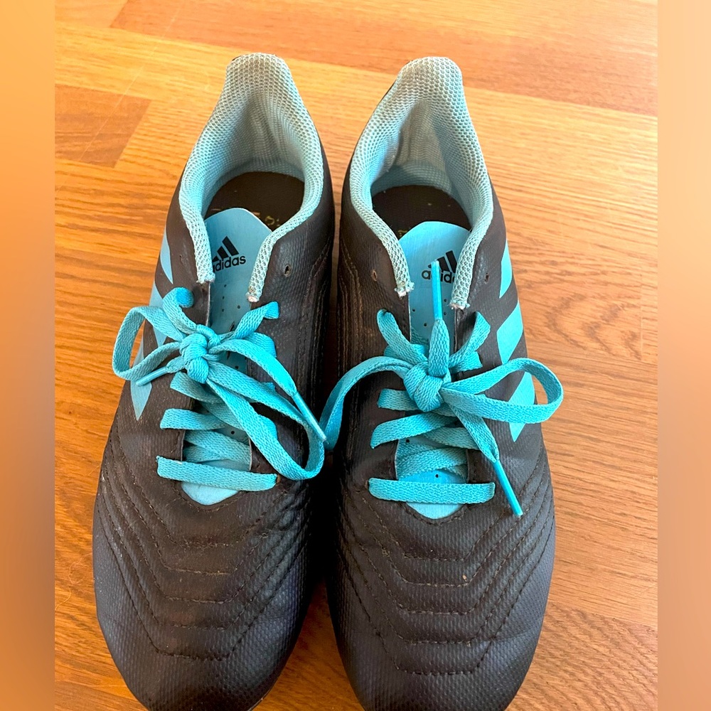 Kids Adidas Predator Cleats